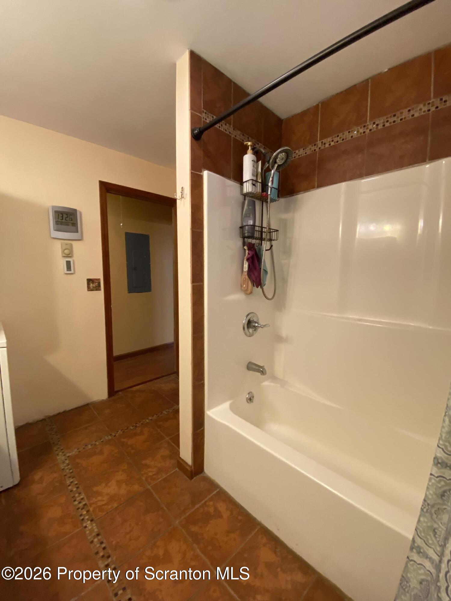 1019 Moosic Street Scranton, PA 18505 - Photo 21 of 35 IMG_7064