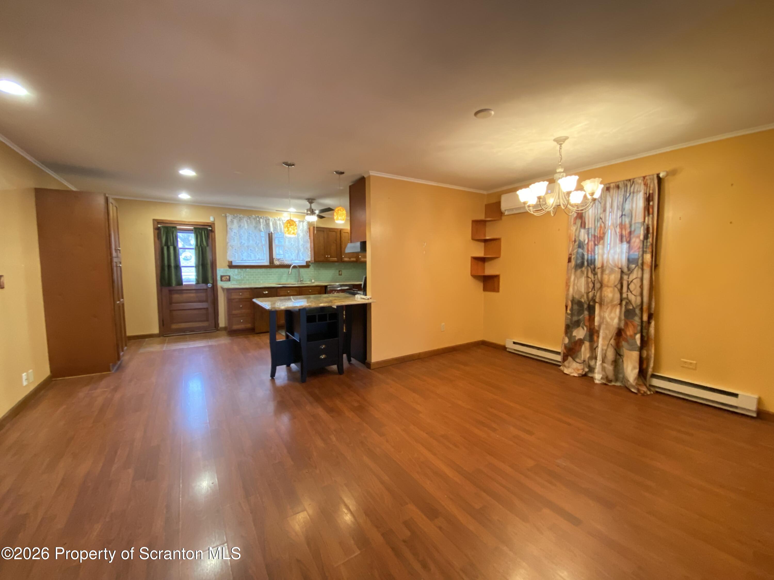 1019 Moosic Street Scranton, PA 18505 - Photo 6 of 35 IMG_7047