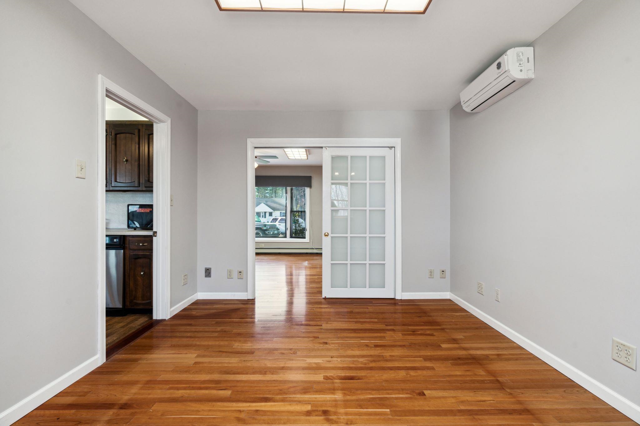 268 Huse Road Manchester, NH 03103 - Photo 4 of 32 Gallery Image 4