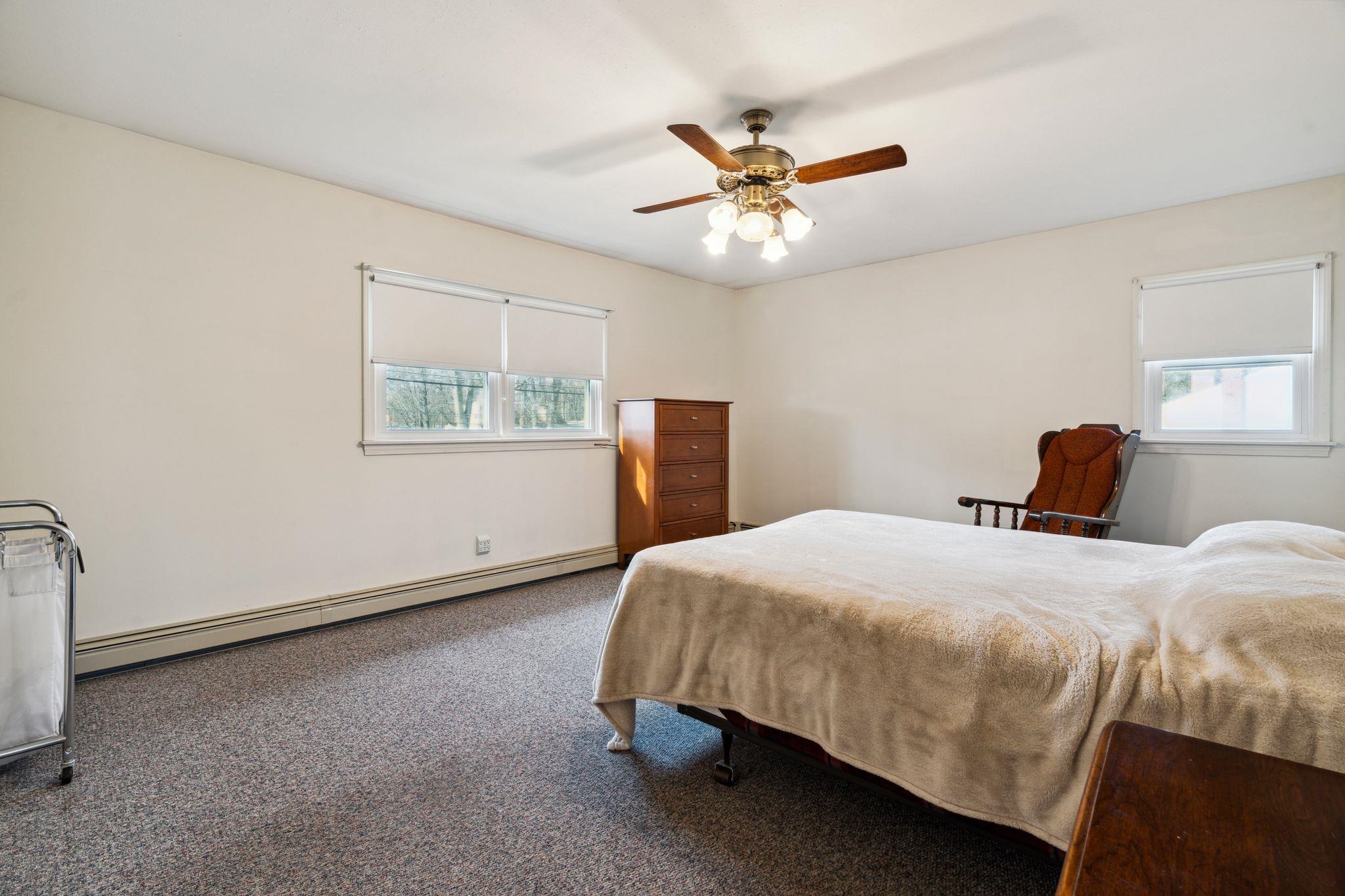 268 Huse Road Manchester, NH 03103 - Photo 10 of 32 Gallery Image 10