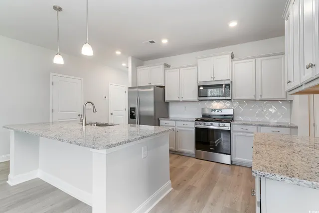 $464,900 | 3404 Moss Bridge Lane, Myrtle Beach, SC 29579