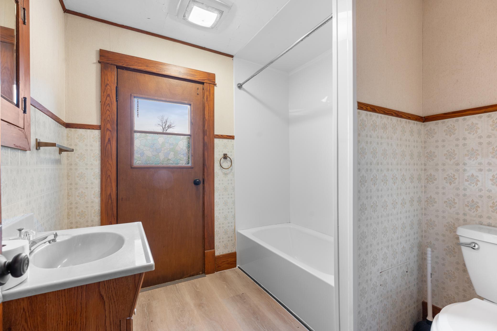 8727 Southwest 37th Avenue Hope, MN 56046 - Photo 18 of 44