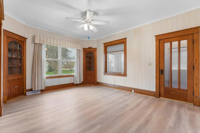 $319,900 | 8727 Southwest 37th Avenue, Hope, MN 56046