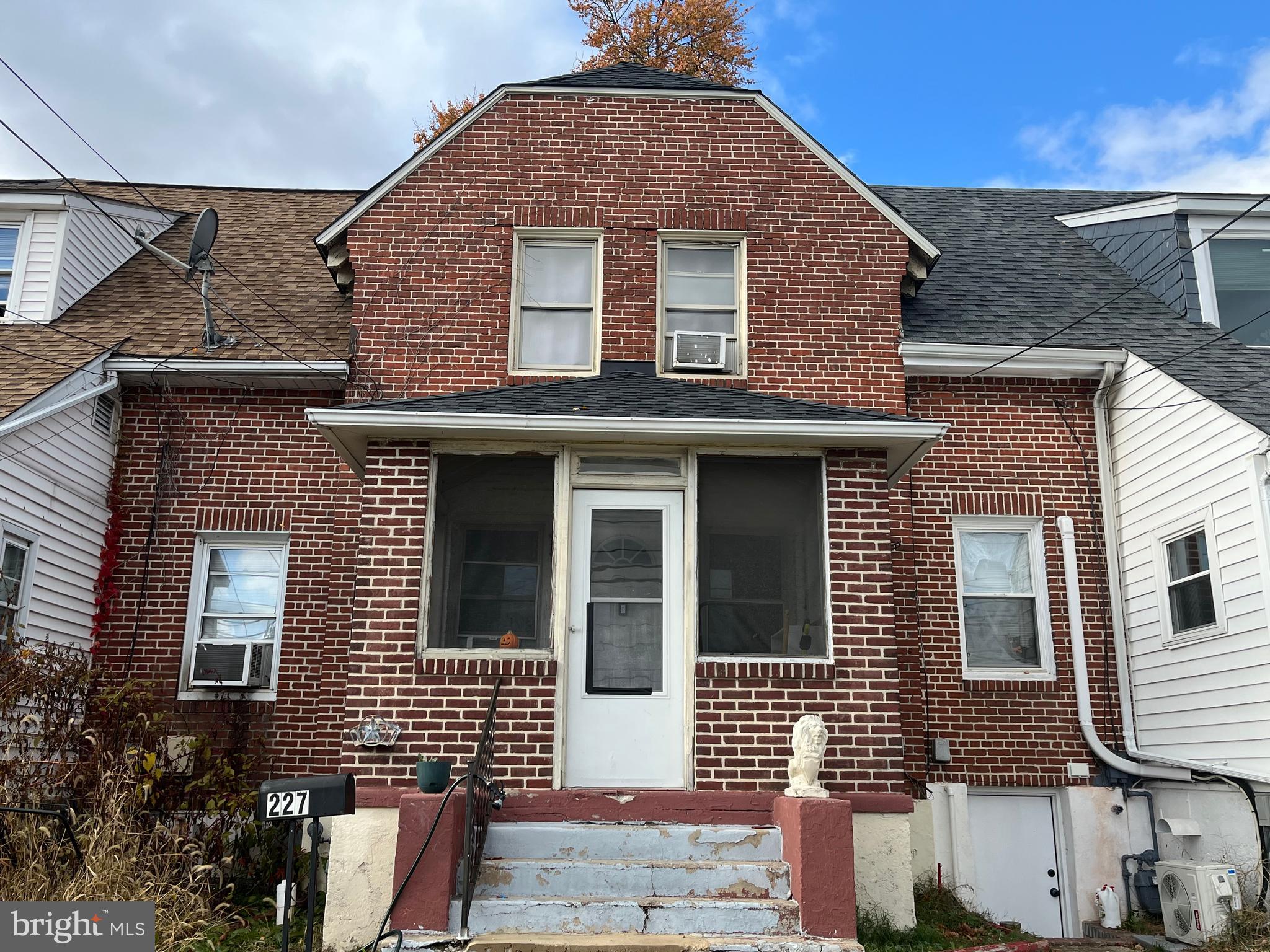 227 Ridge Road Claymont, DE 19703 - Photo 2 of 18 a front view of a house