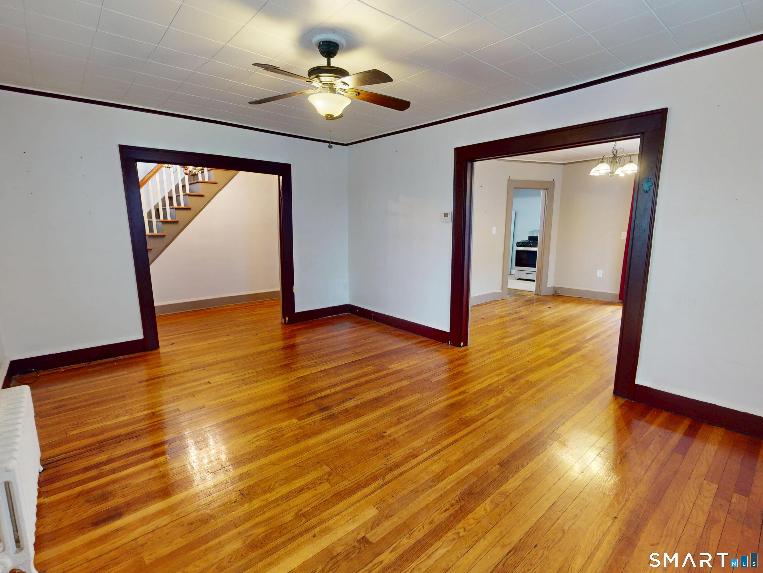 39 Geer Avenue Norwich, CT 06360 - Photo 3 of 29