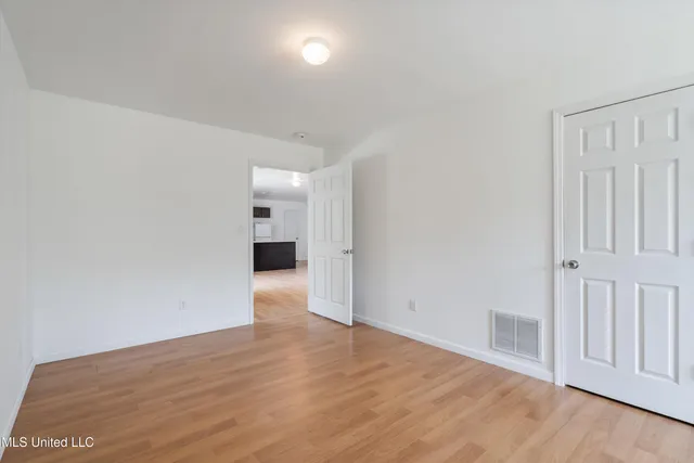 $515,000 | 206 Swan Lk Drive, Coldwater, MS 38618