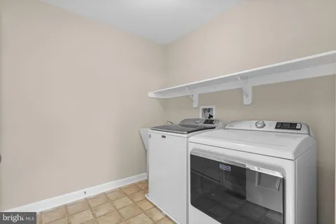 $950,000 | 17800 Bromfield Place, Germantown, MD 20874