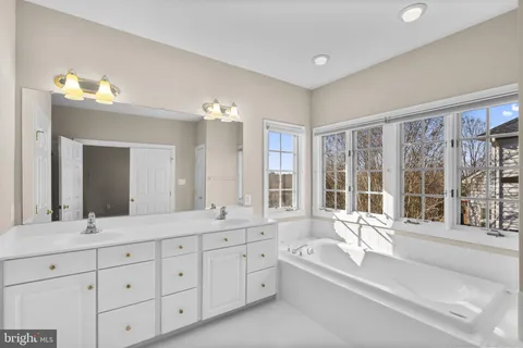 $950,000 | 17800 Bromfield Place, Germantown, MD 20874