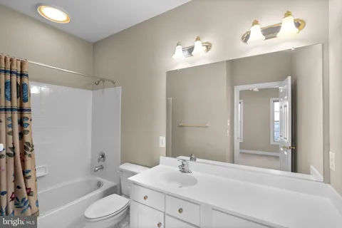 $950,000 | 17800 Bromfield Place, Germantown, MD 20874