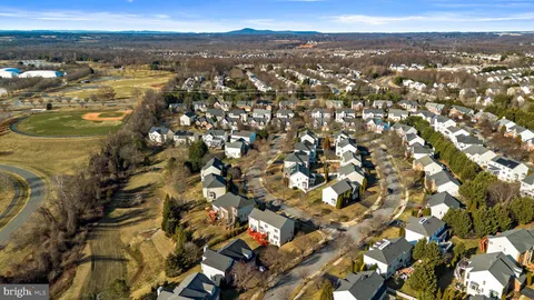 $950,000 | 17800 Bromfield Place, Germantown, MD 20874