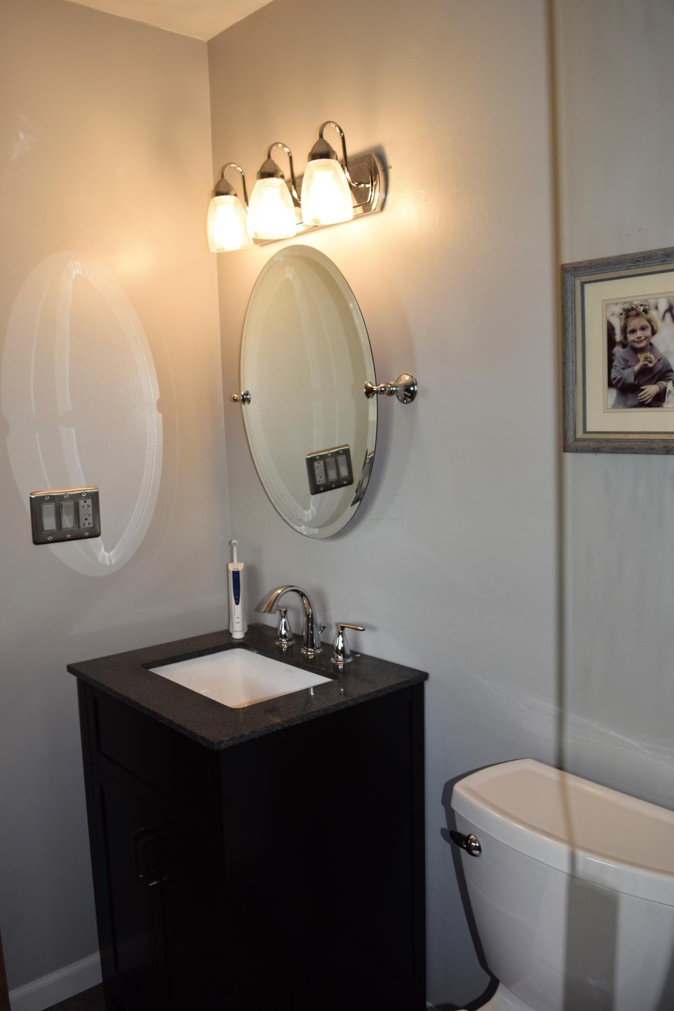 1284 Gresham Road Columbus, OH 43204 - Photo 14 of 25 Gallery Image 14