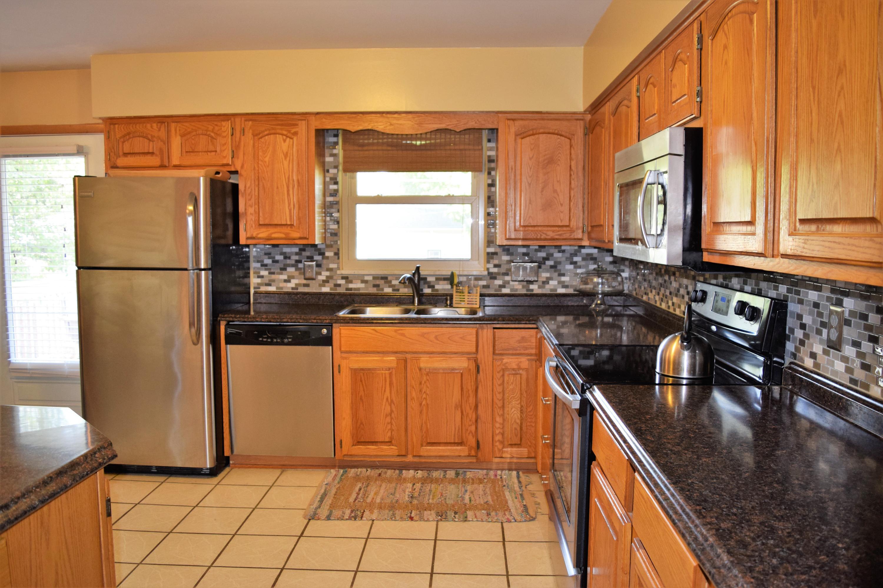 1284 Gresham Road Columbus, OH 43204 - Photo 6 of 25 Gallery Image 6