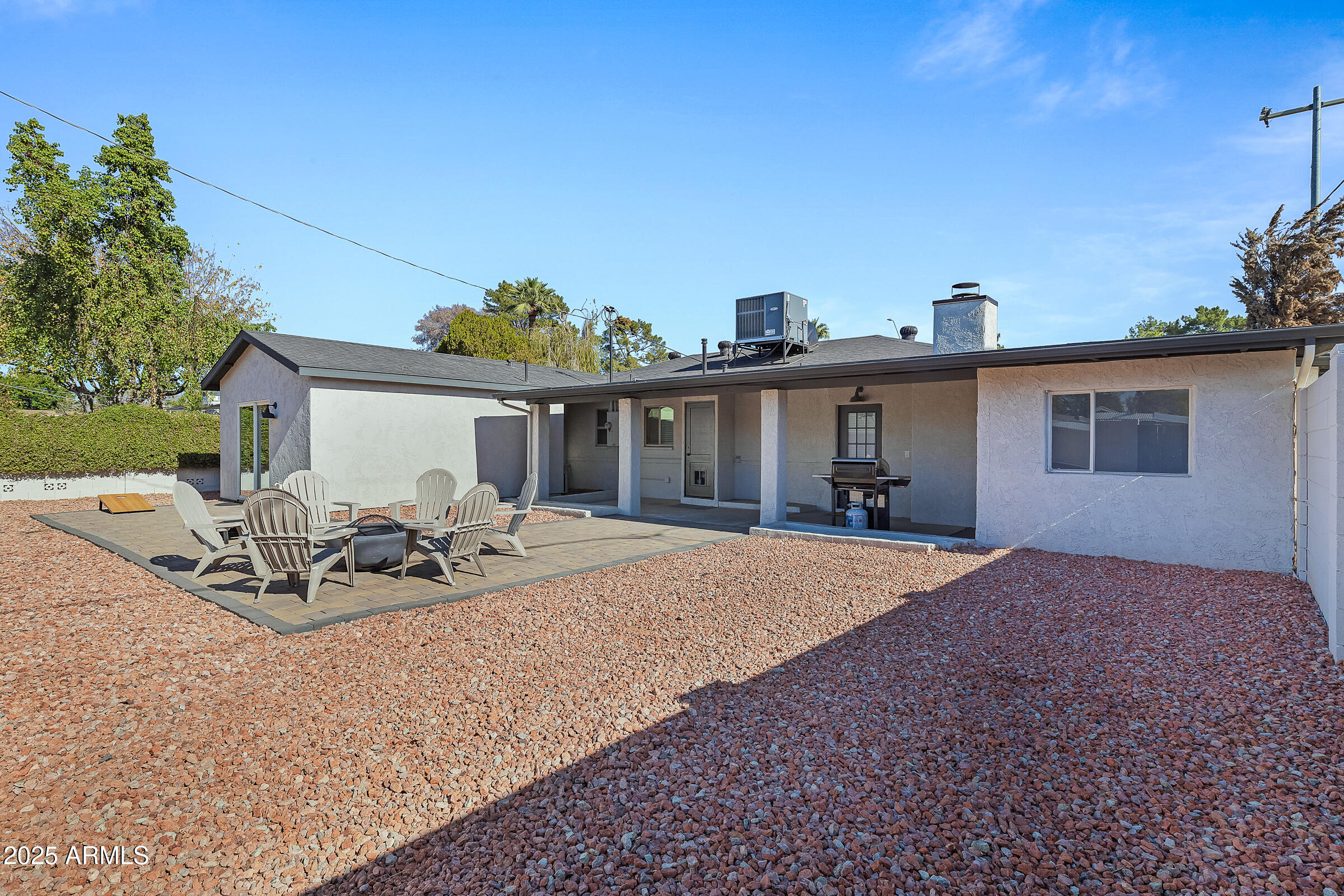 7308 North 7th Avenue Phoenix, AZ 85021 - Photo 36 of 42 a front view of a house with patio