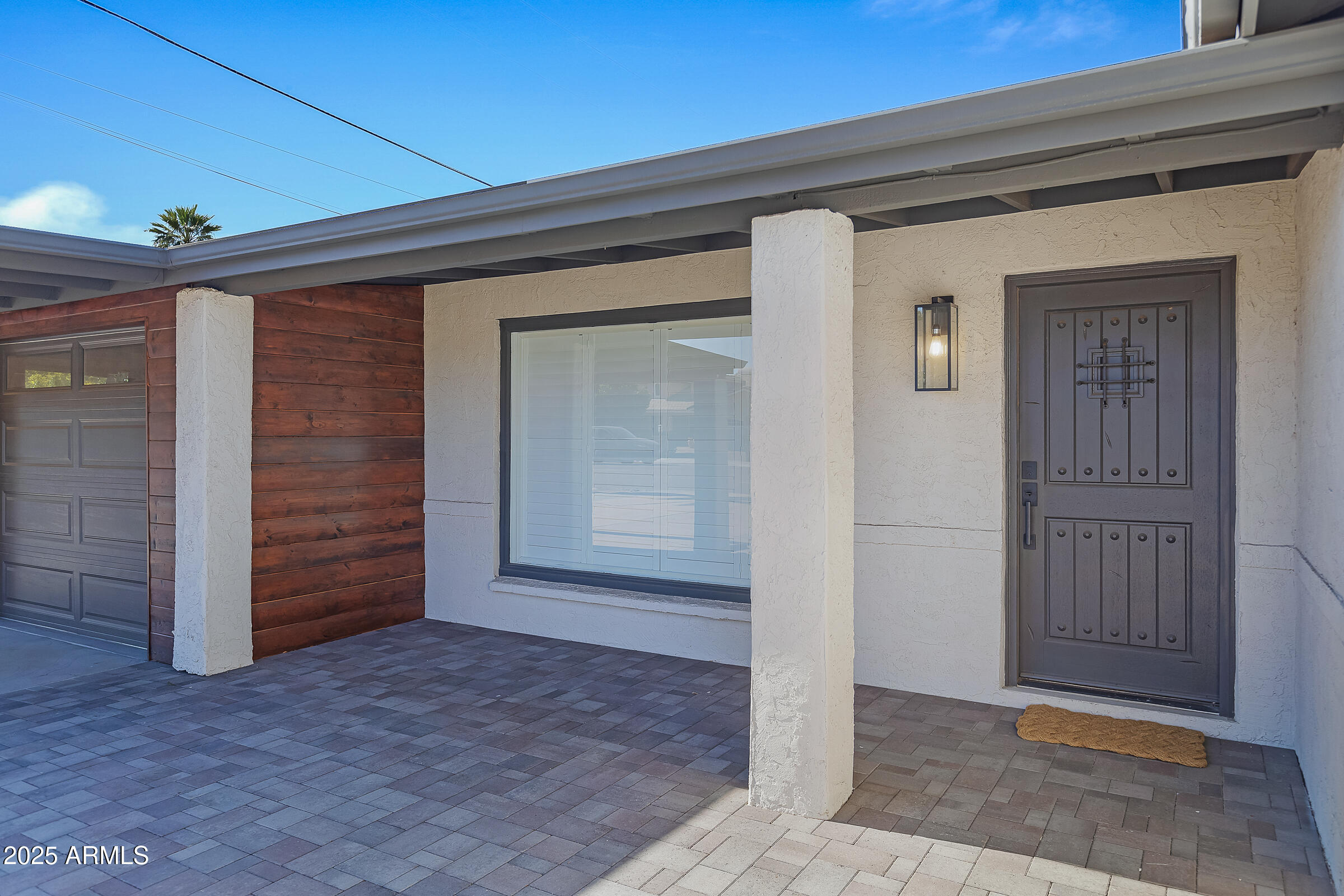 7308 North 7th Avenue Phoenix, AZ 85021 - Photo 4 of 42 an entrance view of a house