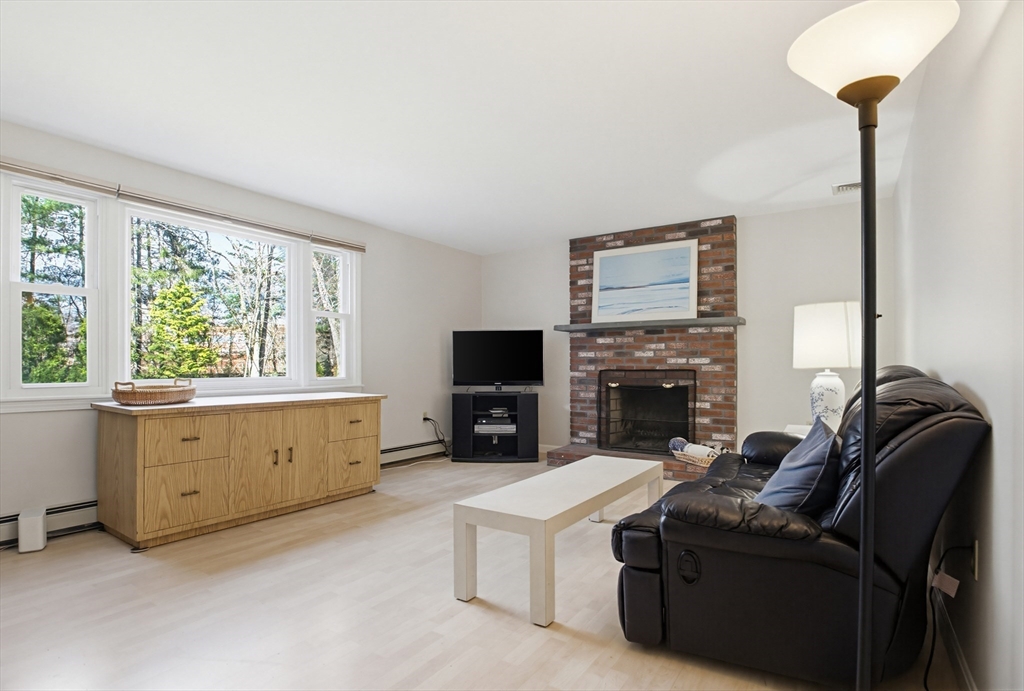 5 Wight Farm Road Natick, MA 01760 - Photo 11 of 30