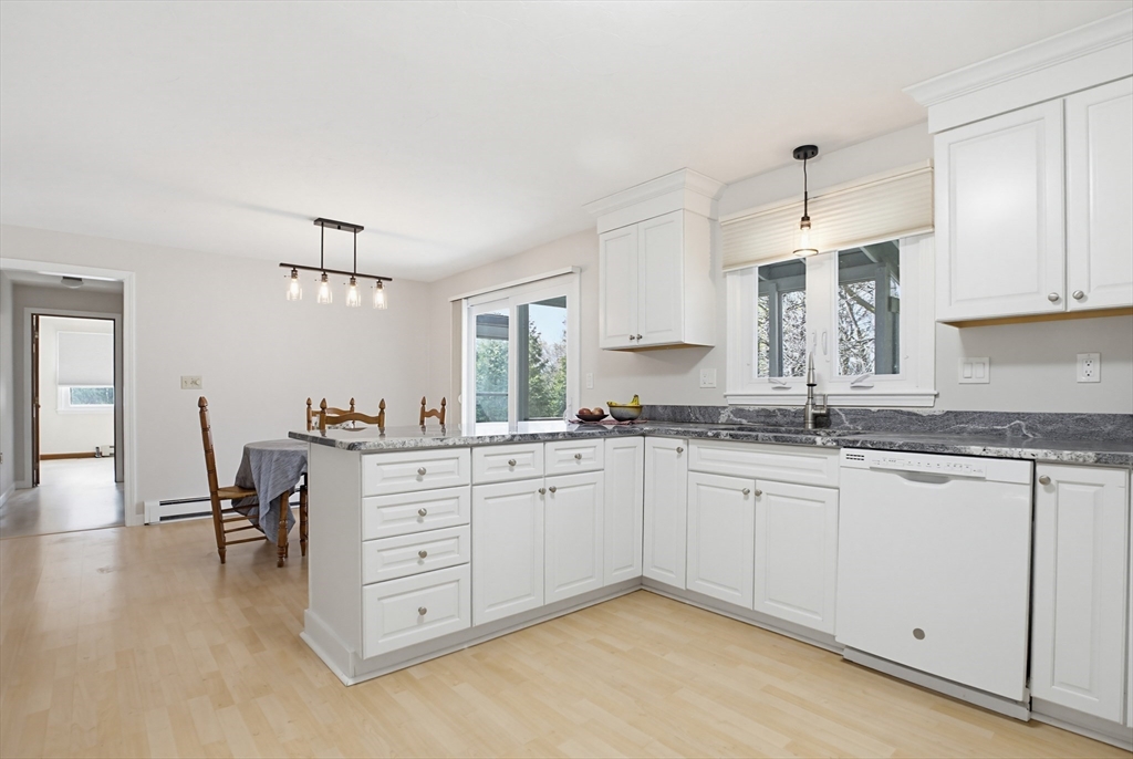 5 Wight Farm Road Natick, MA 01760 - Photo 9 of 30