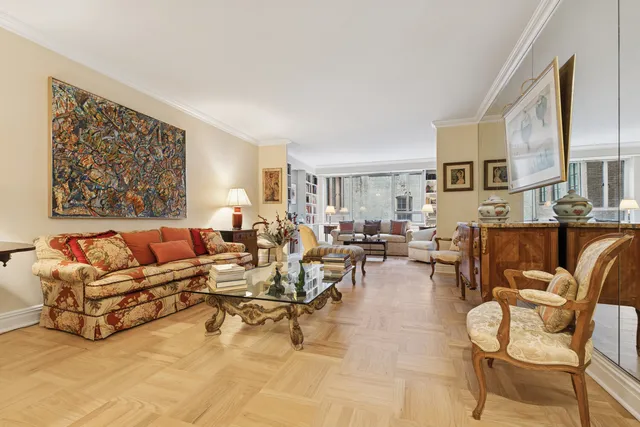$1,399,000 | 30 East 62nd Street, Unit 3G | Lenox Hill