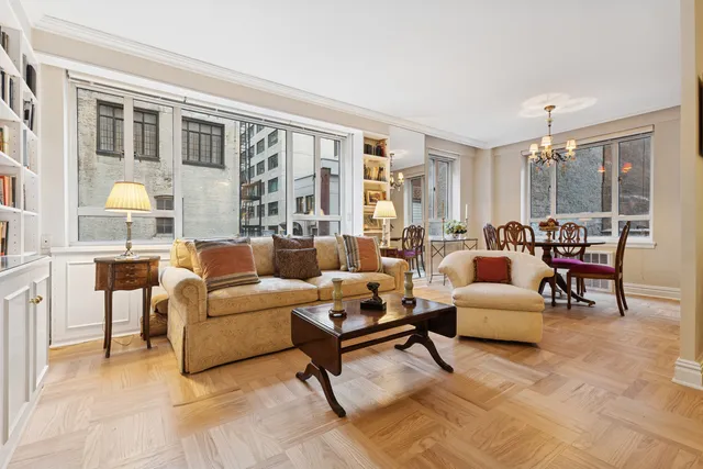 $1,399,000 | 30 East 62nd Street, Unit 3G | Lenox Hill