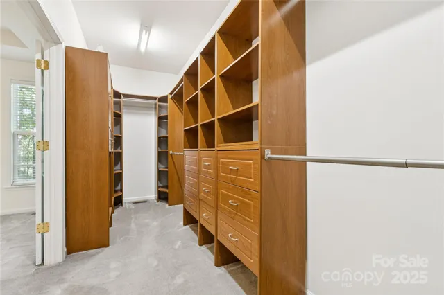 a view of walk in closet