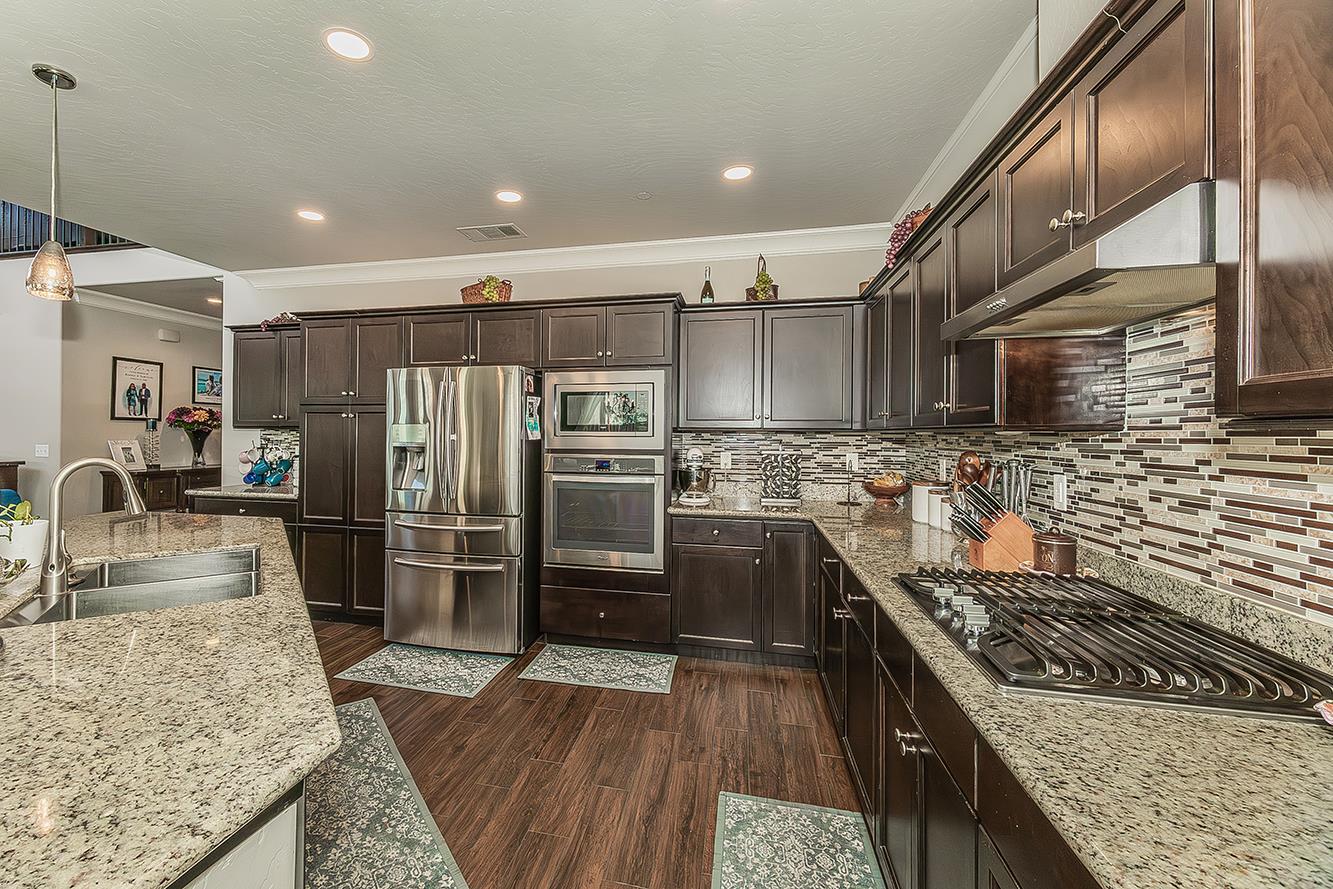 986 Encino Avenue Clovis, CA 93619 - Photo 13 of 51