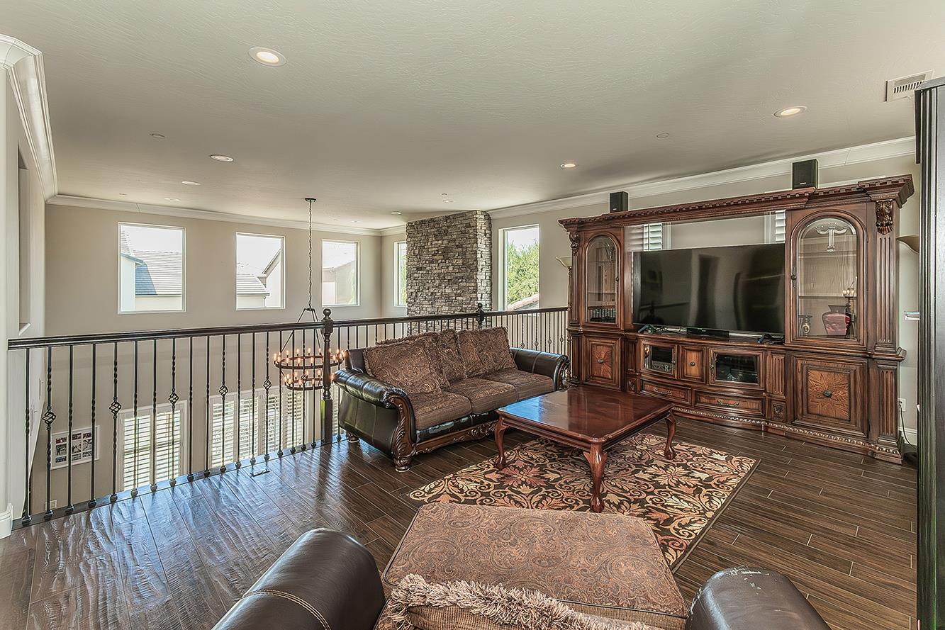986 Encino Avenue Clovis, CA 93619 - Photo 22 of 51