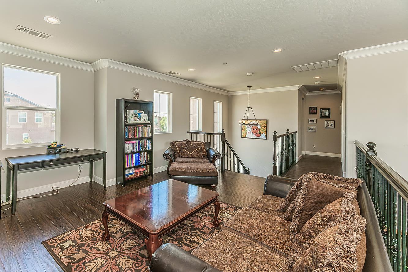 986 Encino Avenue Clovis, CA 93619 - Photo 24 of 51