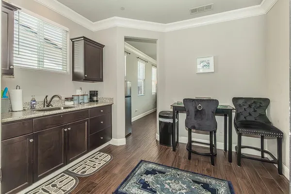 $699,000 | 986 Encino Avenue, Clovis, CA 93619