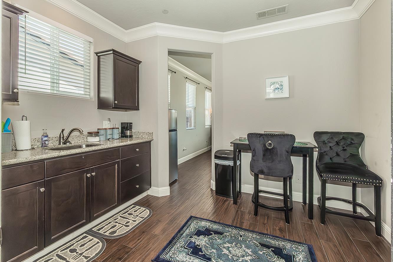 986 Encino Avenue Clovis, CA 93619 - Photo 40 of 51