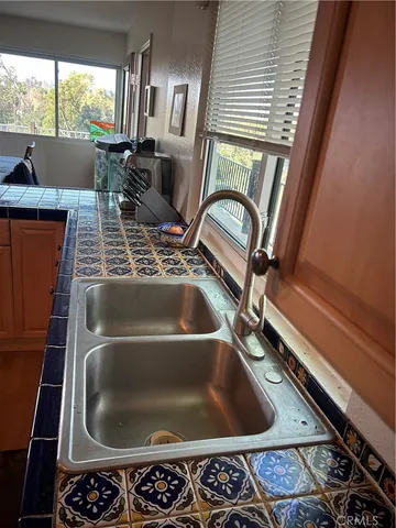 $690,000 | 2715 Brockton Avenue, Riverside, CA 92501