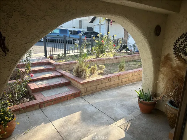 $690,000 | 2715 Brockton Avenue, Riverside, CA 92501