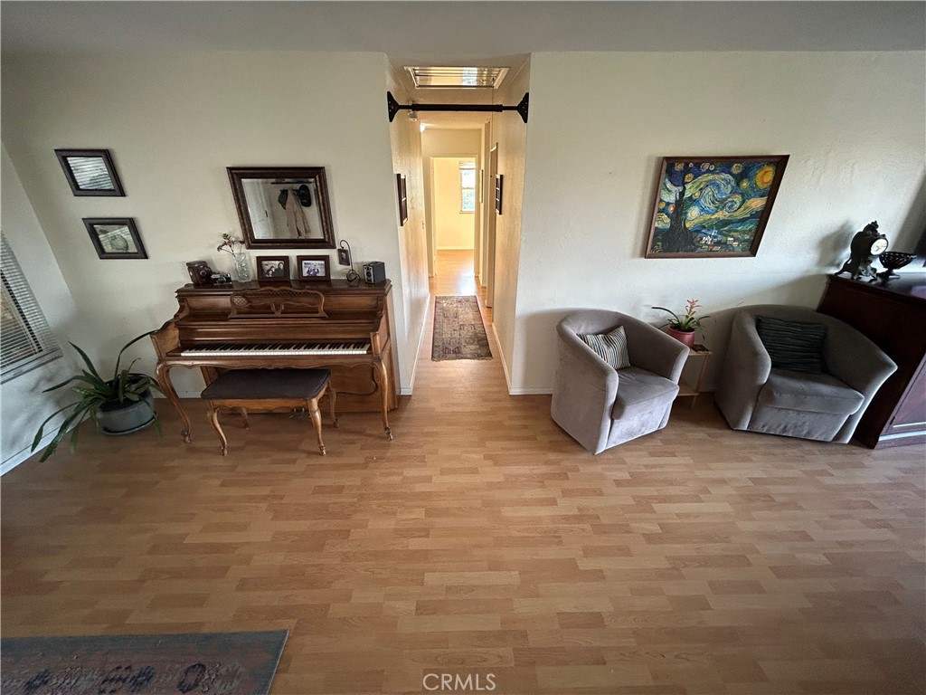 2715 Brockton Avenue Riverside, CA 92501 - Photo 10 of 33