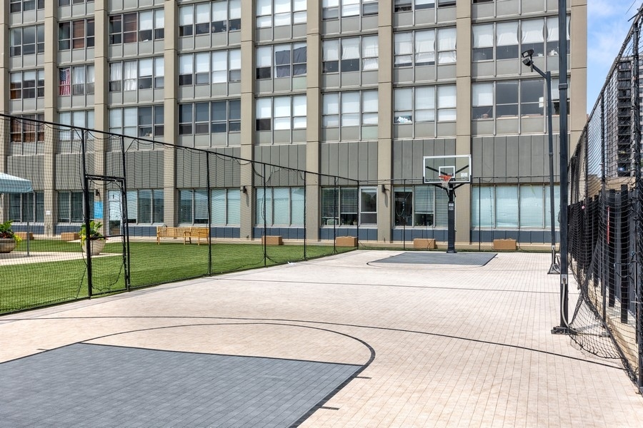655 West Irving Park Road, Unit 2803 Chicago, IL 60613 - Photo 19 of 24