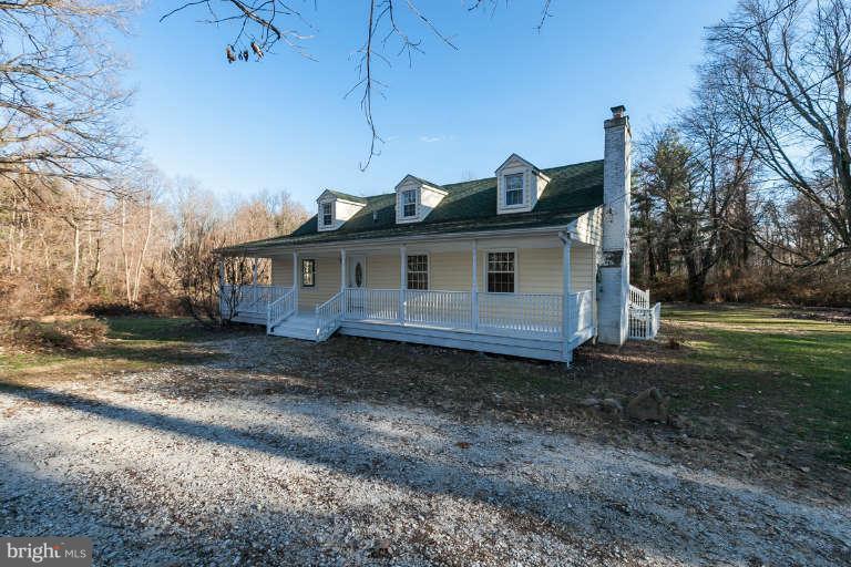 4210 Piney Grove Road Glyndon, MD 21136 - Photo 3 of 30 Front