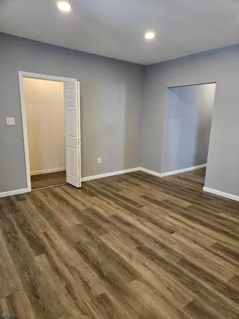 $2,100 | 228 West End Avenue, Newark, NJ 07106