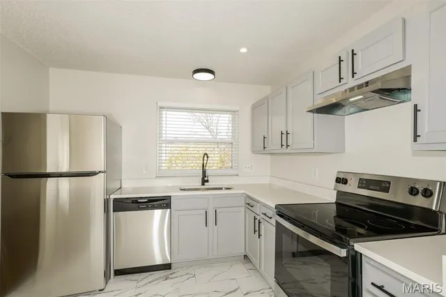 $2,650 | 28 Trade Winds Drive, St. Peters, MO 63376