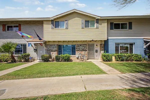 $1,900 | 4522 North 15th Avenue, Phoenix, AZ 85015