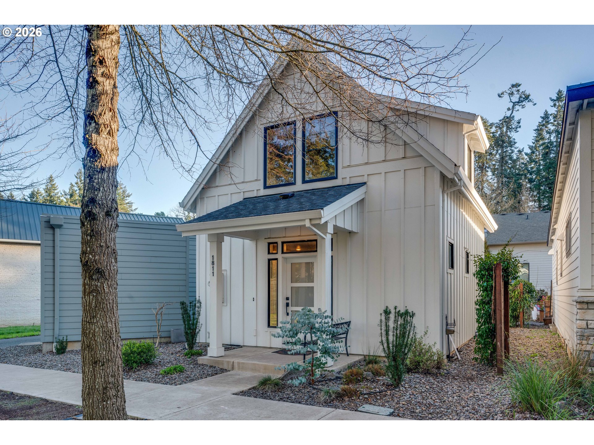 1811 Cousteau Loop Southeast Salem, OR 97302 - Photo 2 of 44