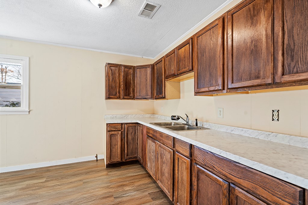 3 Hawthorne Street Honea Path, SC 29654 - Photo 11 of 15