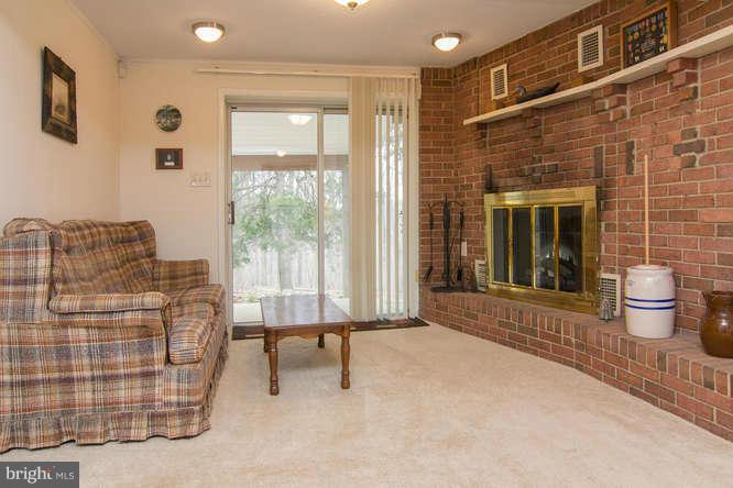 5336 Wendy Road Sykesville, MD 21784 - Photo 11 of 30 Family Room