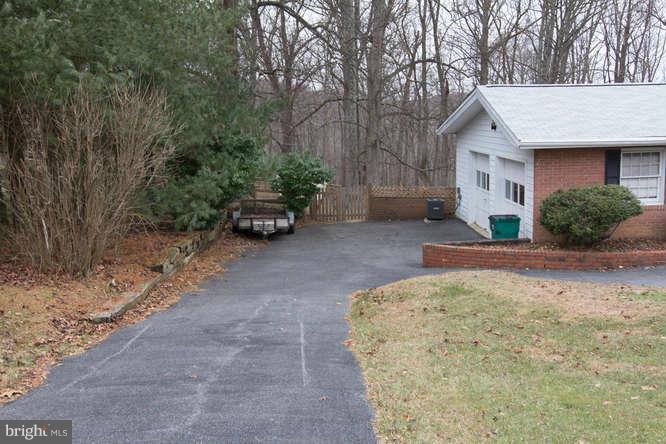 5336 Wendy Road Sykesville, MD 21784 - Photo 22 of 30 Exterior (Front)