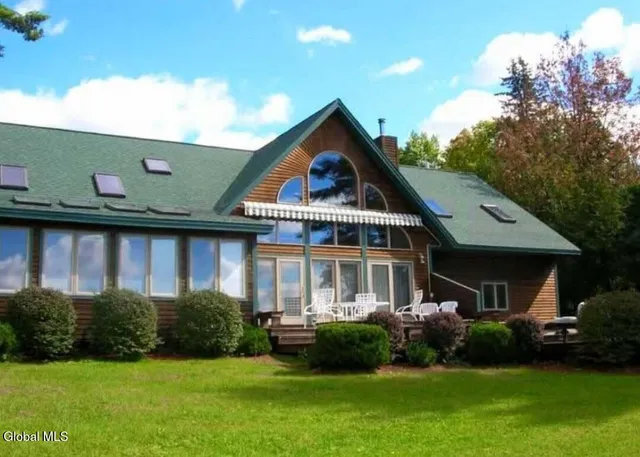 $2,500,000 | 14 Gunn Lane, Queensbury, NY 12804