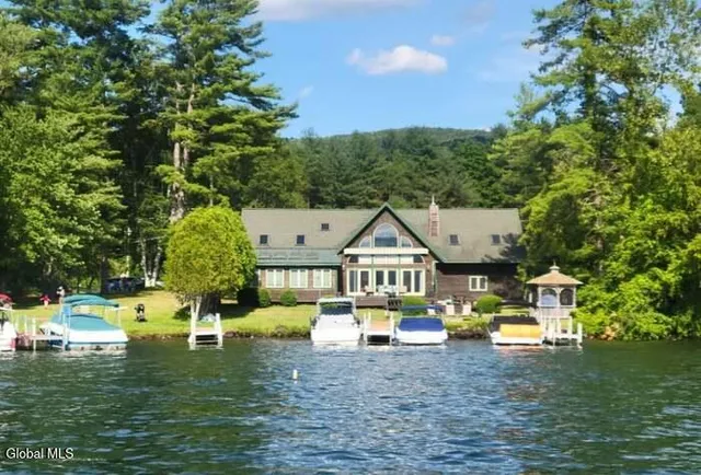 $2,500,000 | 14 Gunn Lane, Queensbury, NY 12804