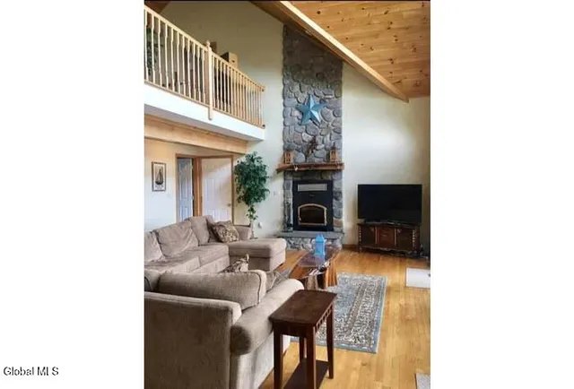 $2,500,000 | 14 Gunn Lane, Queensbury, NY 12804