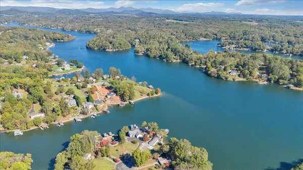 $889,000 | 3018 Northridge Road, Hardy, VA 24101