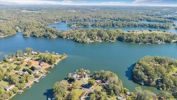$889,000 | 3018 Northridge Road, Hardy, VA 24101