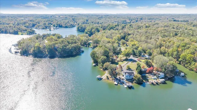 $897,900 | 3018 Northridge Road, Hardy, VA 24101