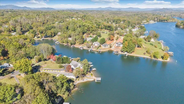 $889,000 | 3018 Northridge Road, Hardy, VA 24101