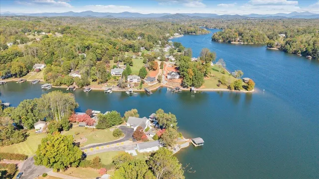 $897,900 | 3018 Northridge Road, Hardy, VA 24101