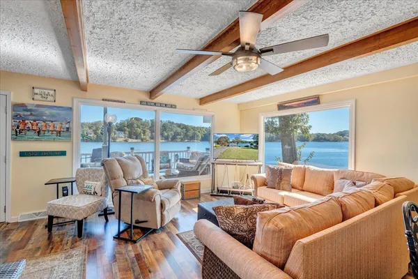 $889,000 | 3018 Northridge Road, Hardy, VA 24101