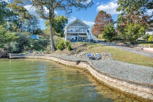 $889,000 | 3018 Northridge Road, Hardy, VA 24101